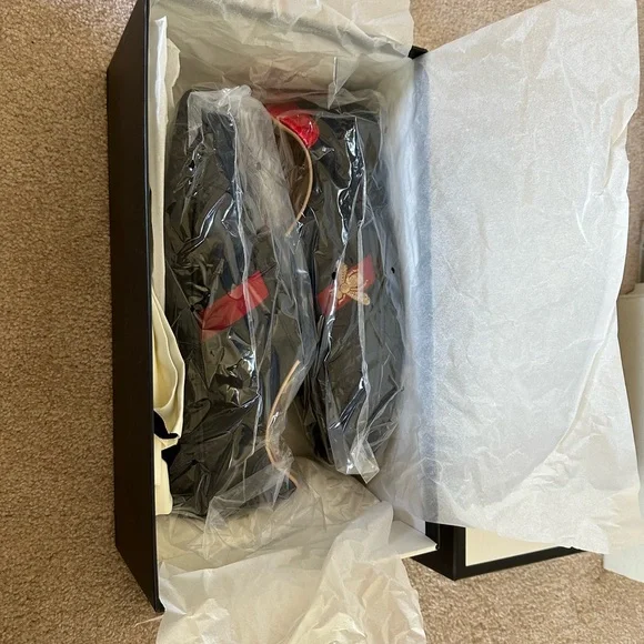 GUCCI leather shoes - Picture 5 of 10